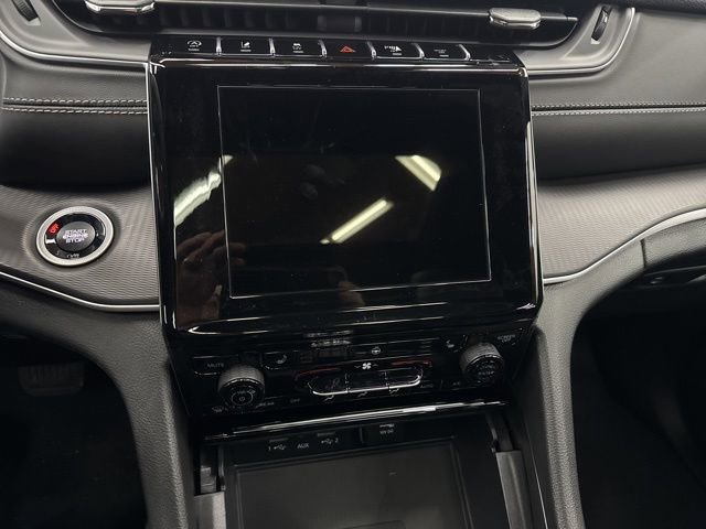 New 2025 Jeep Grand Cherokee Altitude image 12
