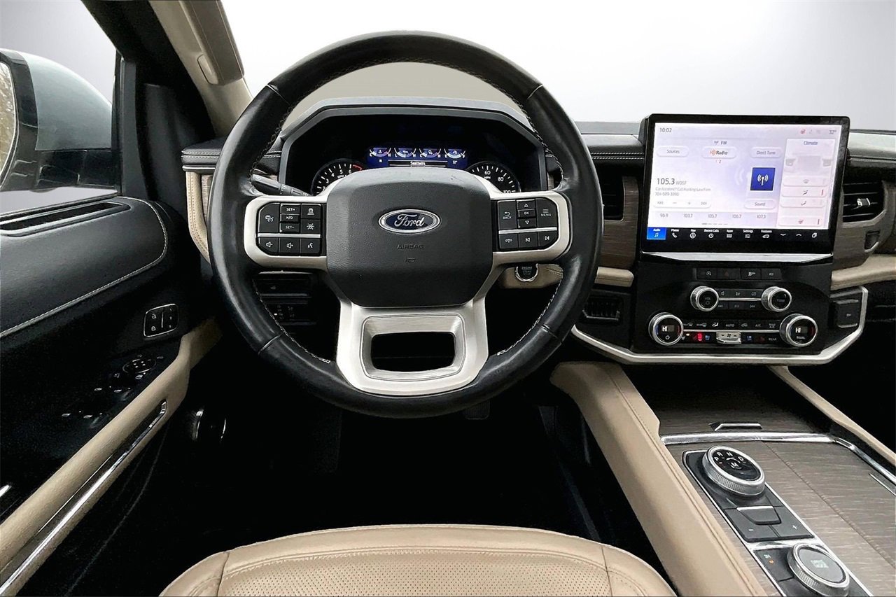 Used 2024 Ford Expedition Limited image 11
