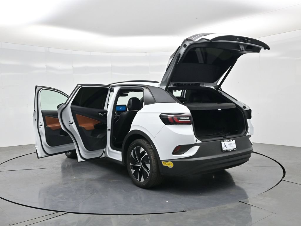 Used 2021 Volkswagen ID.4 Pro S w/ ID.4 Protection Package RWD image 3