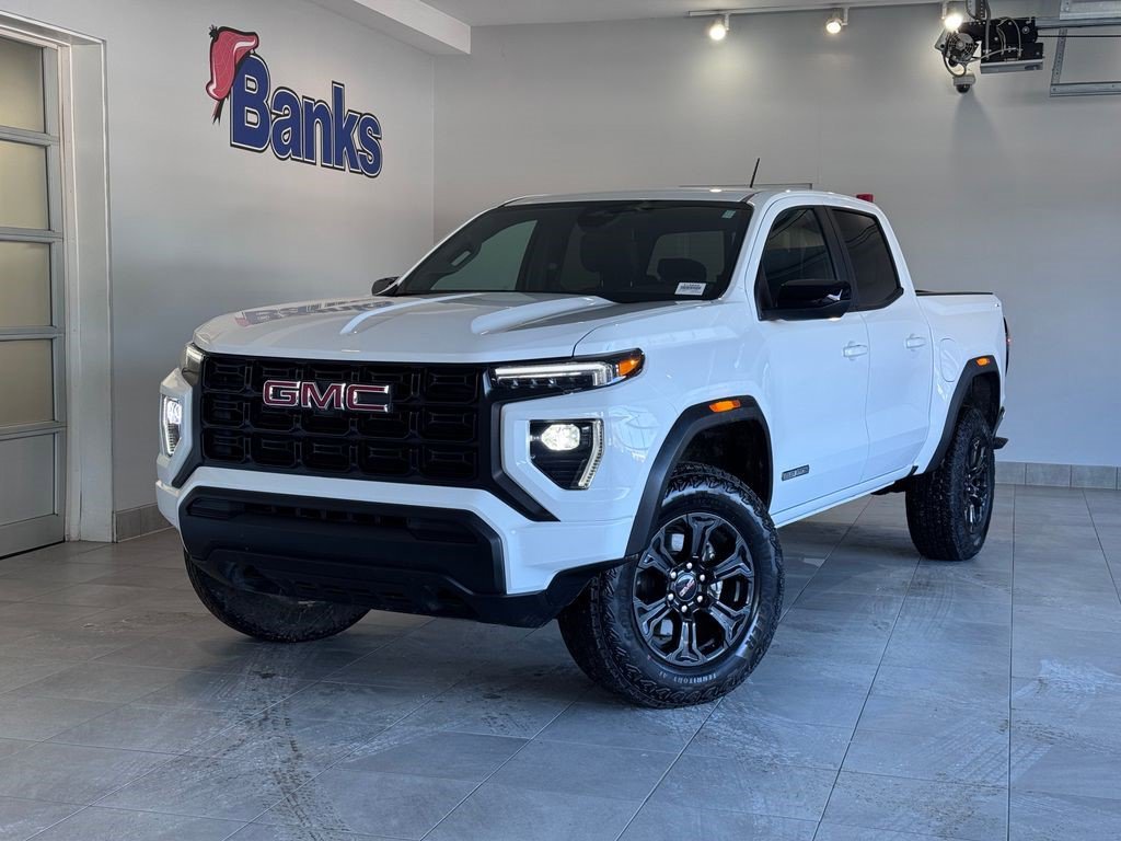 Certified 2025 GMC Canyon Elevation image 2