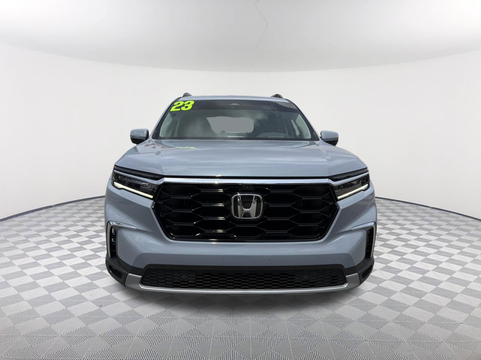 Used 2023 Honda Pilot Elite image 2