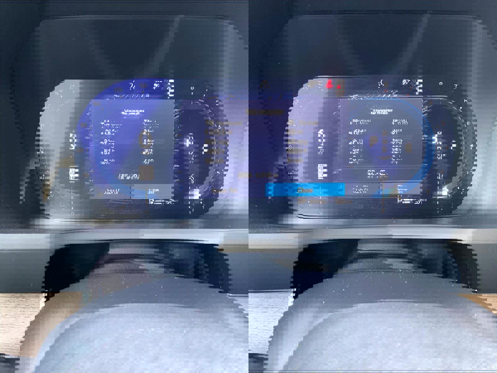 Used 2025 Volvo XC90 B6 Core w/ Protection Package Premier image 22