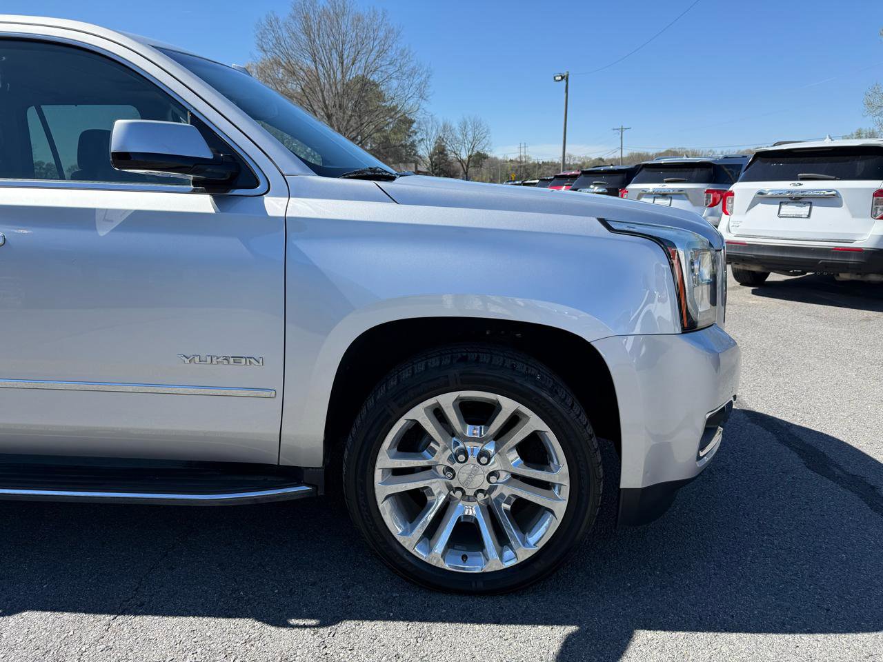 Used 2018 GMC Yukon SLT w/ Premium Edition AWD/4WD image 43