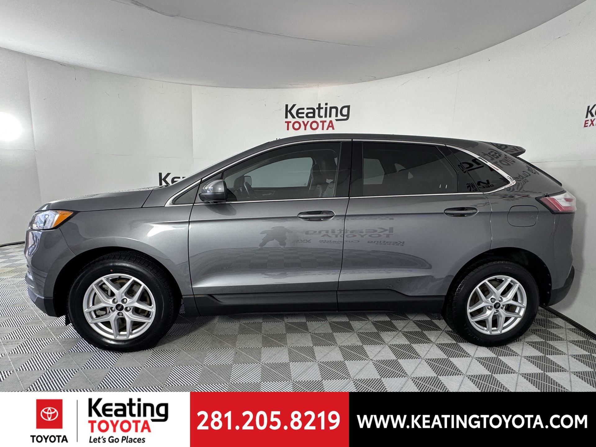 Used 2024 Ford Edge SEL image 8