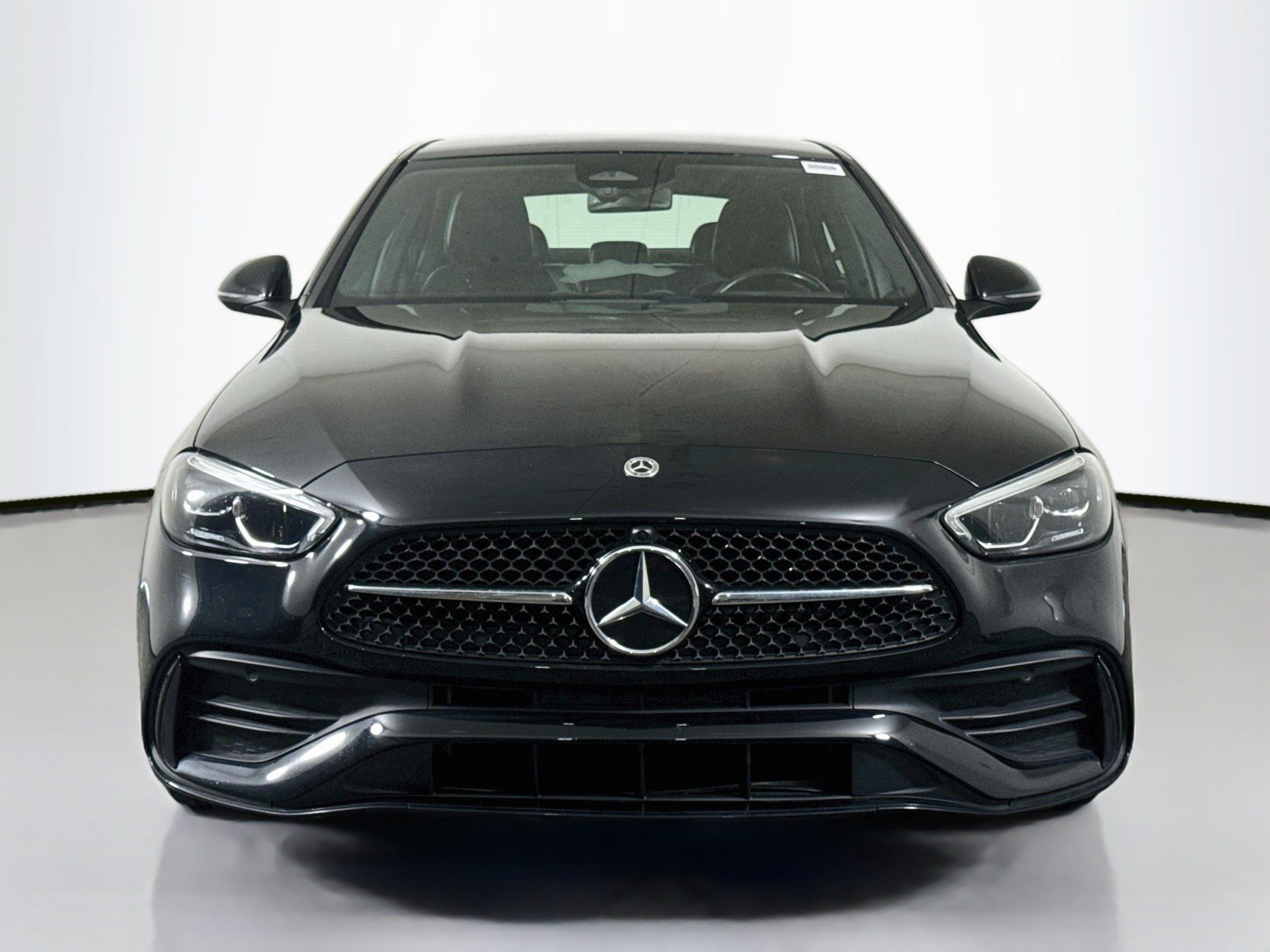 Used 2023 Mercedes-Benz C 300 4MATIC Sedan image 2