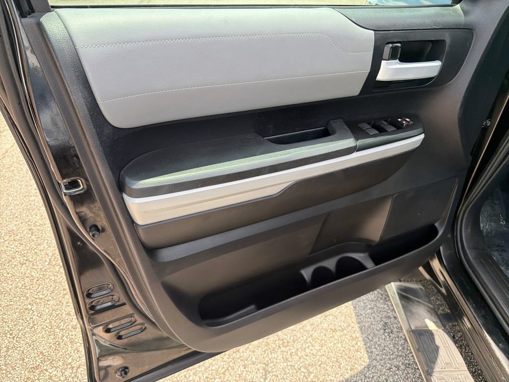 Used 2018 Toyota Tundra Limited w/ TRD Off Road Package RWD image 10