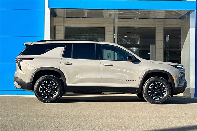 New 2026 Chevrolet Traverse Z71 image 4