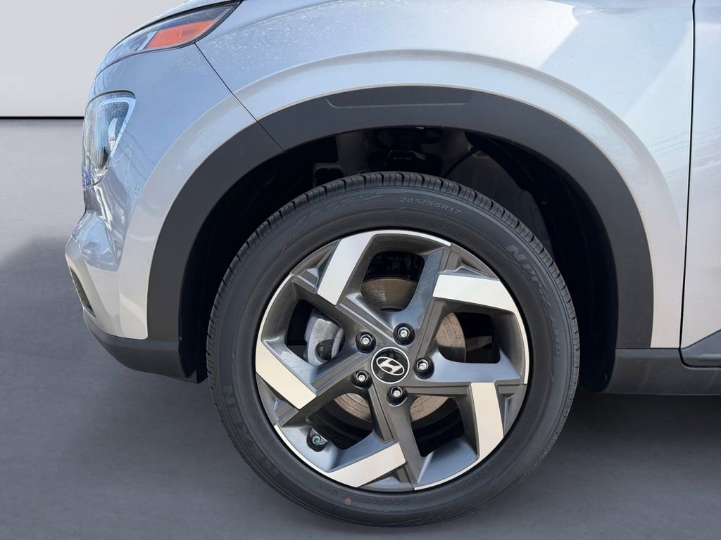 New 2026 Hyundai Venue SEL FWD image 9