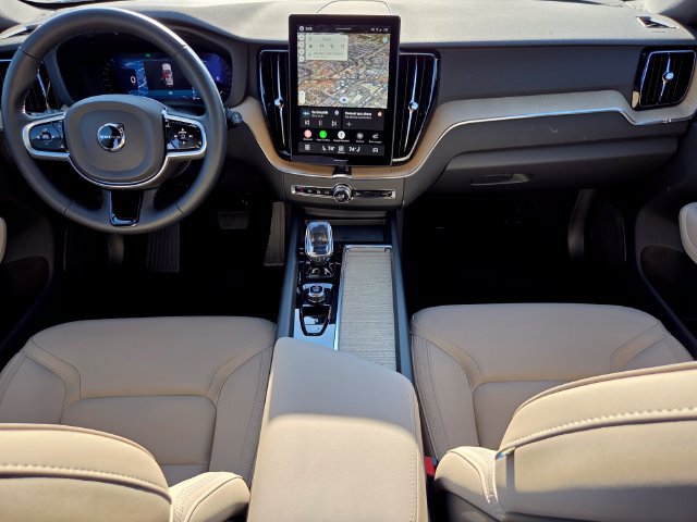 New 2027 Volvo XC60 B5 Core AWD/4WD image 13