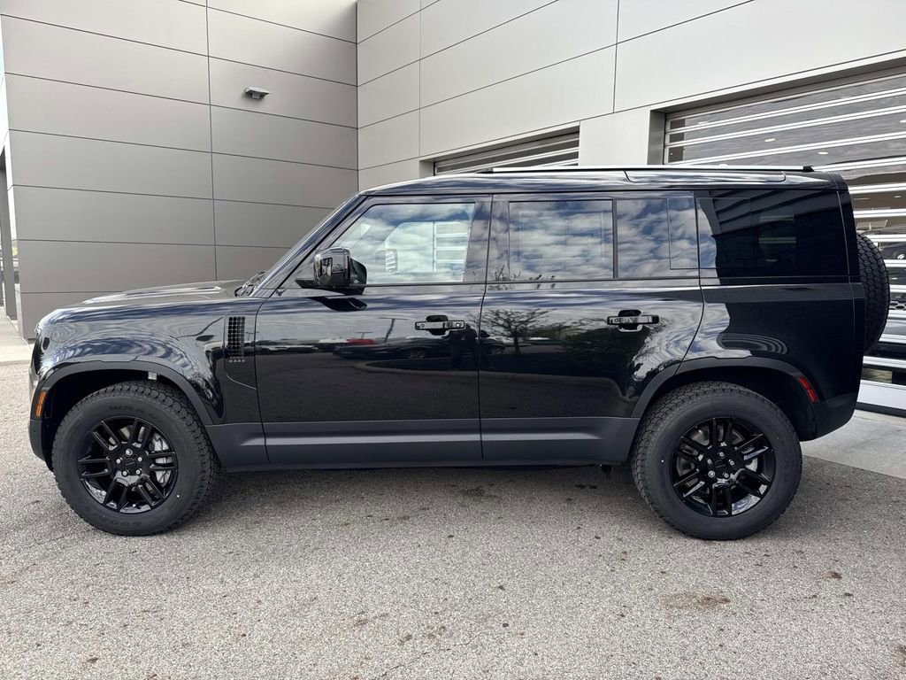 New 2026 Land Rover Defender 110 S AWD/4WD image 4