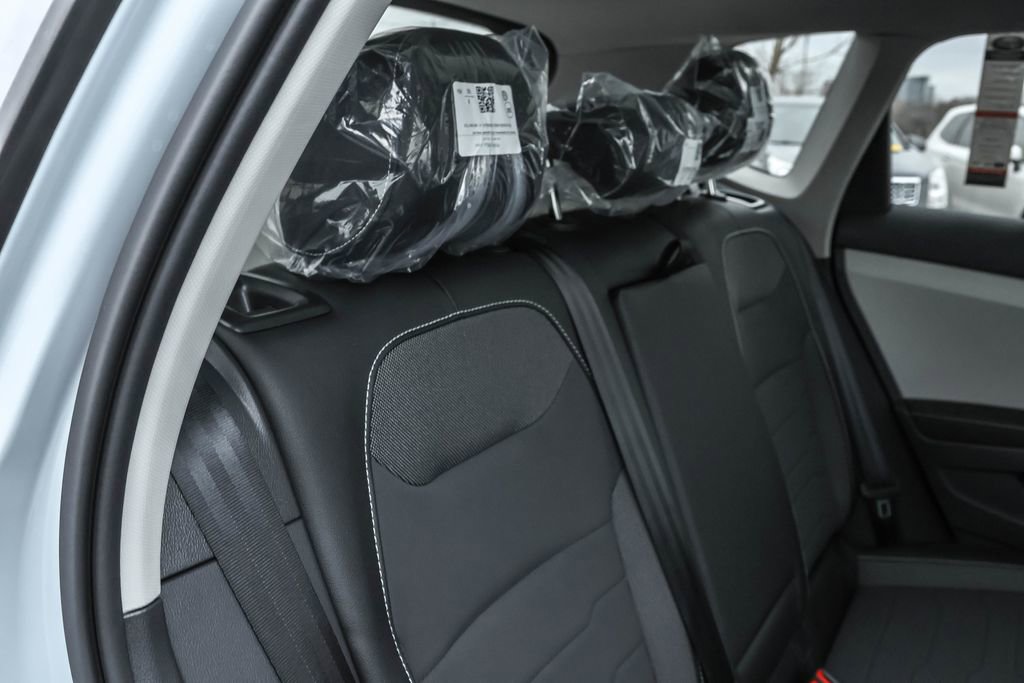 New 2026 Volkswagen Taos SE AWD/4WD image 37