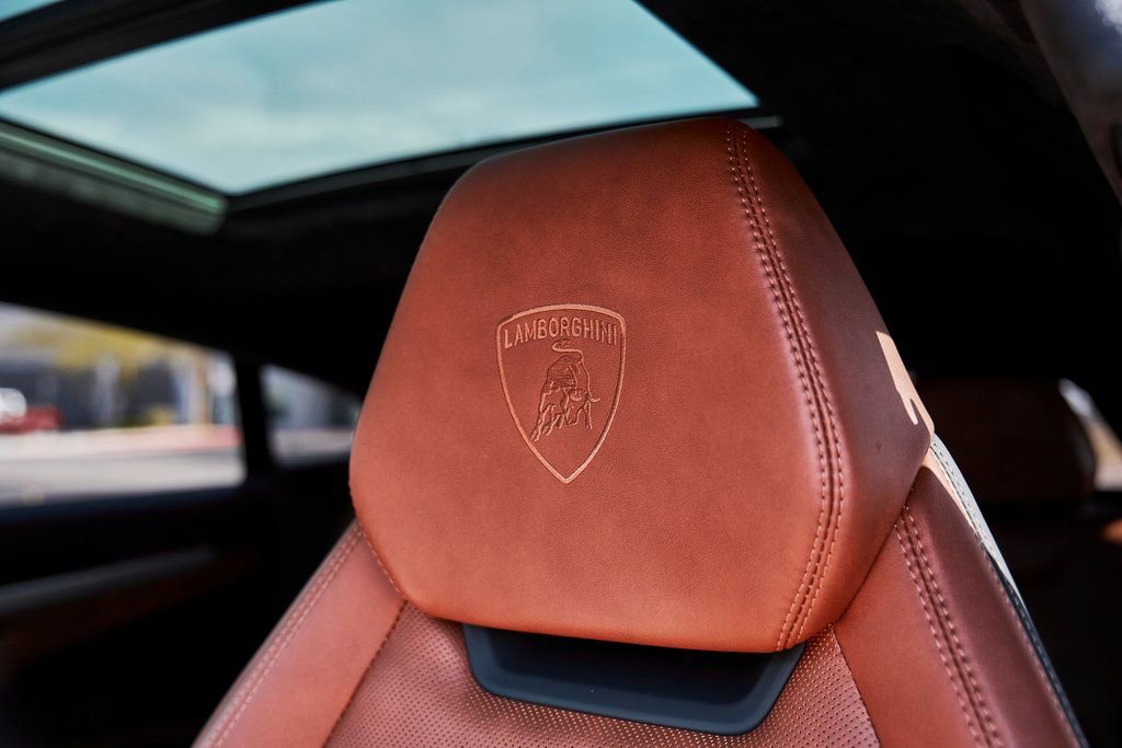 Used 2023 Lamborghini Urus S image 47