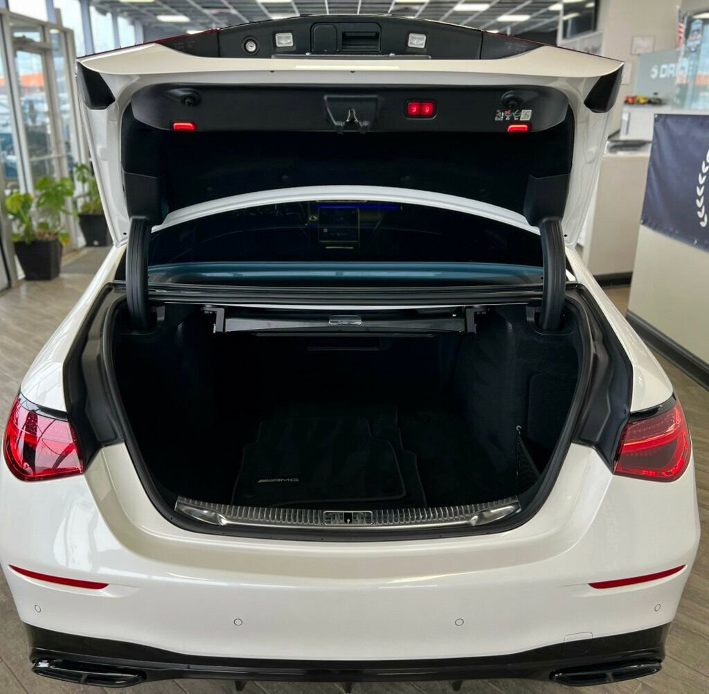 Used 2023 Mercedes-Benz S 500 4MATIC w/ AMG Line image 8