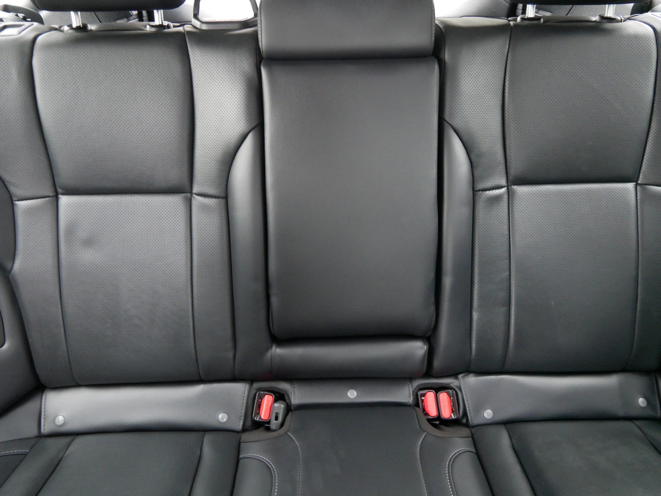 Certified 2025 Subaru Outback Touring AWD/4WD image 13