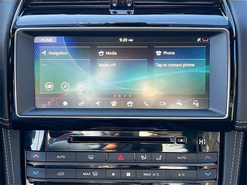 Used 2019 Jaguar F-PACE S image 15