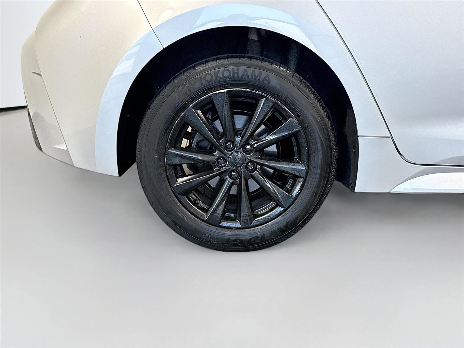 Used 2024 Toyota Corolla SE FWD image 32