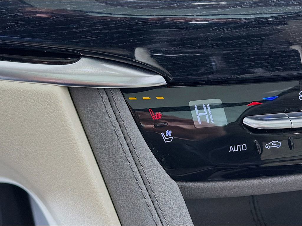 Used 2024 Cadillac XT6 Premium Luxury w/ Technology Package image 45