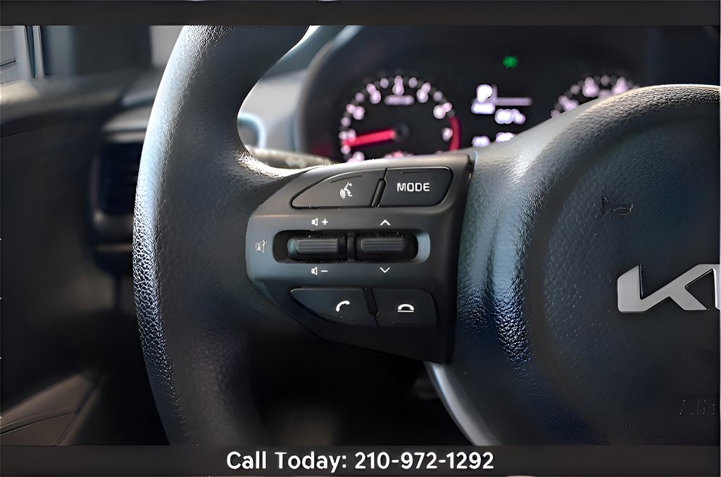 Used 2023 Kia Rio S image 9