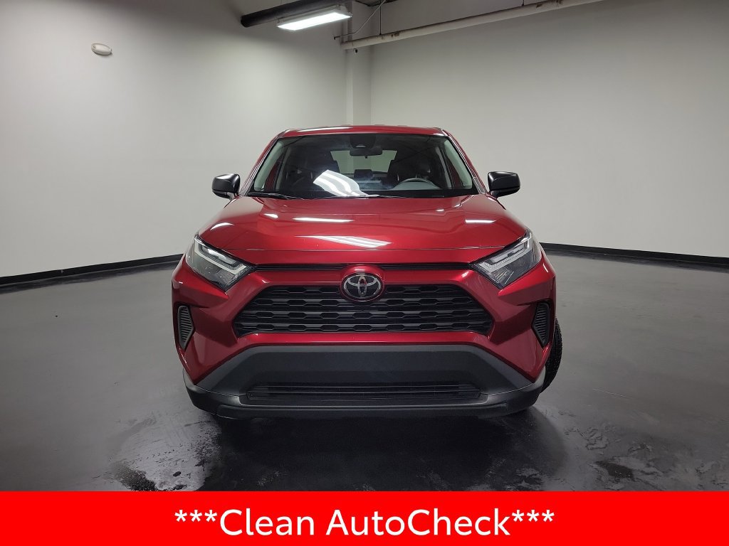 Used 2023 Toyota RAV4 LE FWD image 3