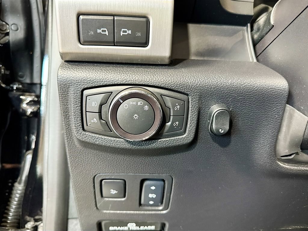 Used 2017 Ford F350 Platinum AWD/4WD image 22