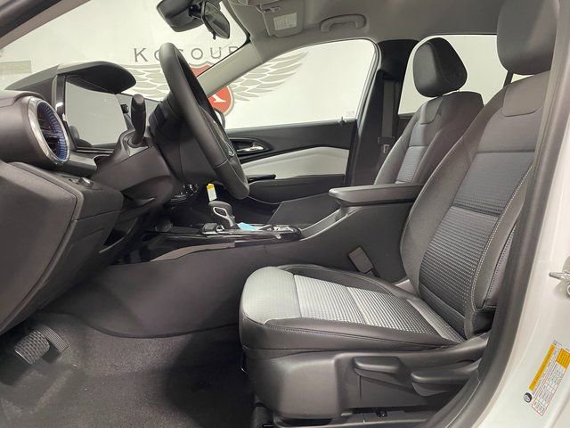 New 2026 Chevrolet Trax LT w/ Driver Confidence Package FWD image 11