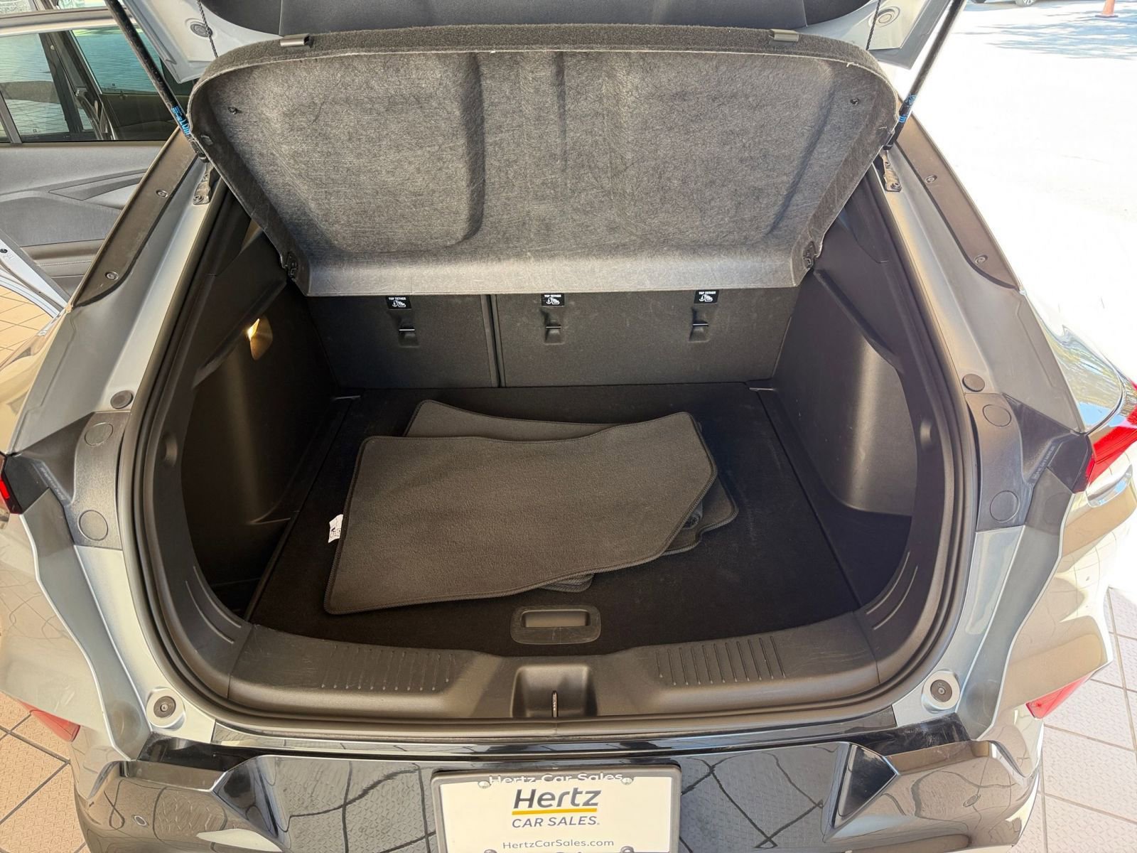 Used 2025 Buick Envista Sport Touring image 25