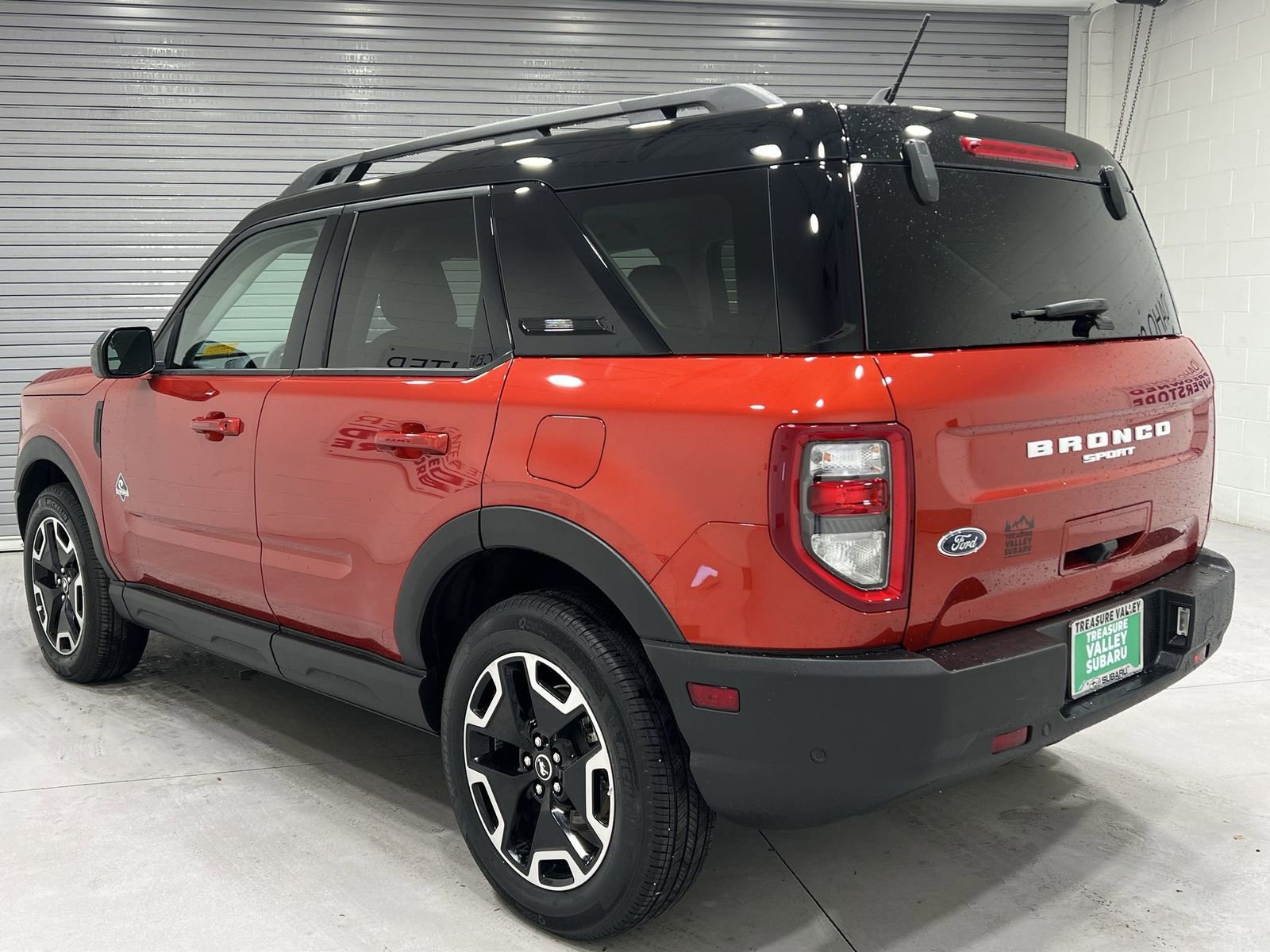 Used 2024 Ford Bronco Sport Outer Banks w/ Tech Package image 6