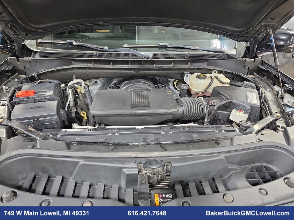 Used 2021 GMC Yukon AT4 w/ Technology Package image 30