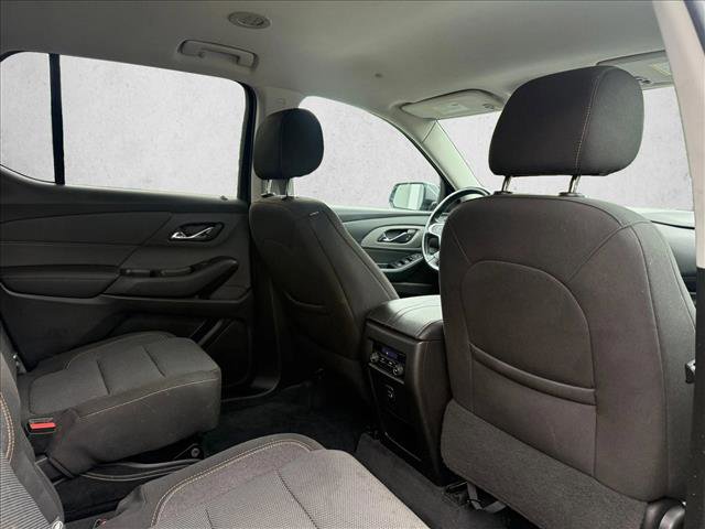 Used 2020 Chevrolet Traverse LT FWD image 22