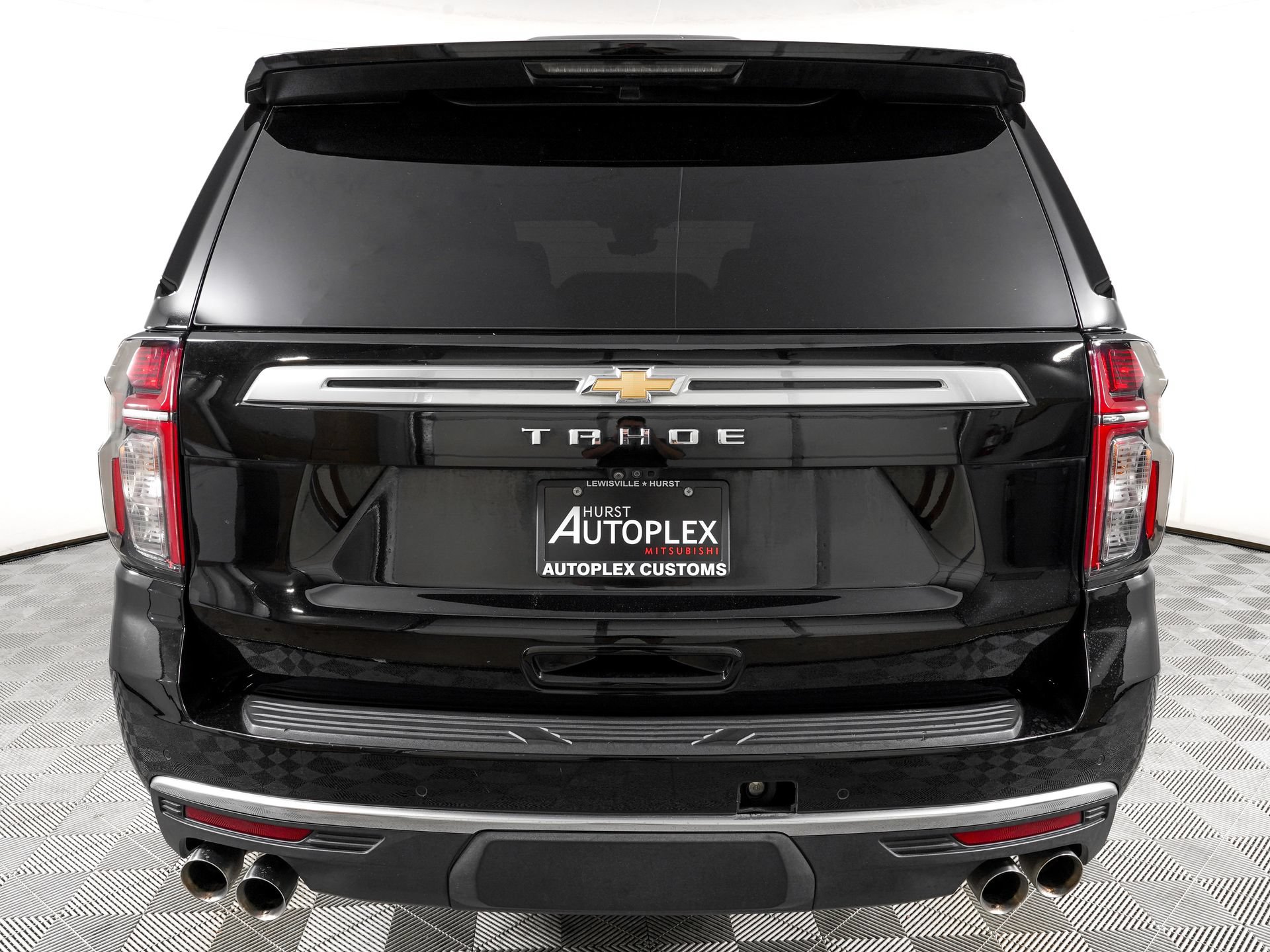 Used 2023 Chevrolet Tahoe High Country w/ Premium Package RWD image 5