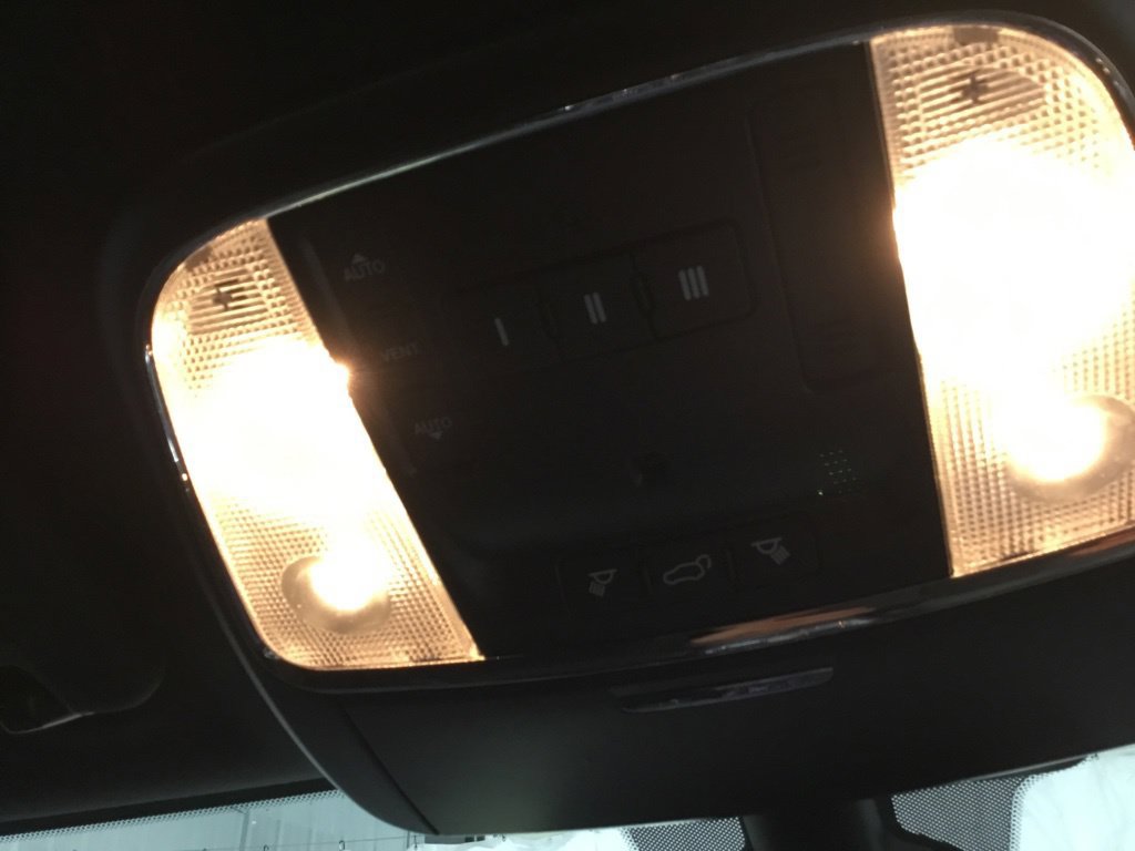 Used 2021 Jeep Grand Cherokee Trailhawk AWD/4WD image 38