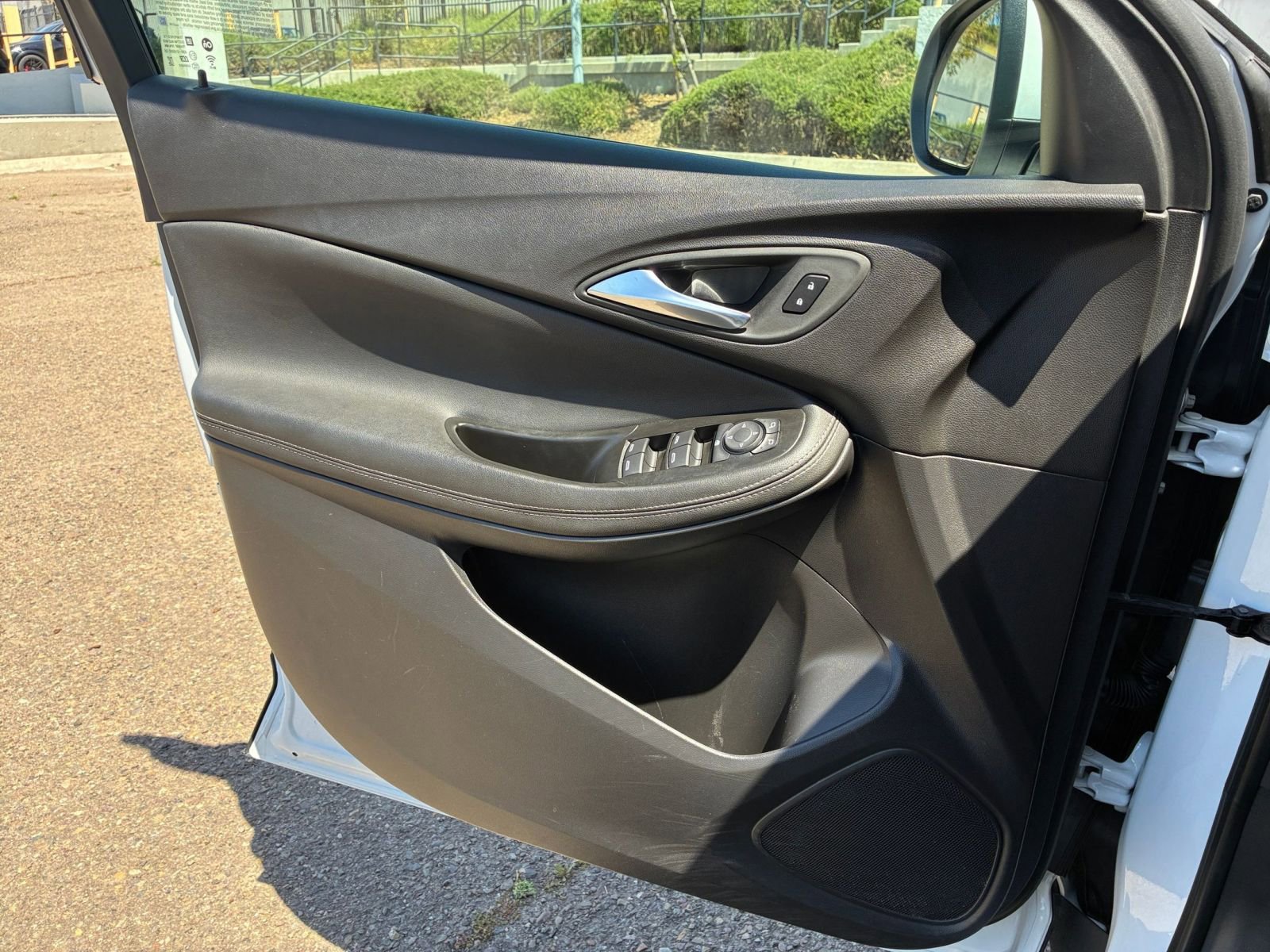 Used 2025 Buick Encore GX Preferred image 18