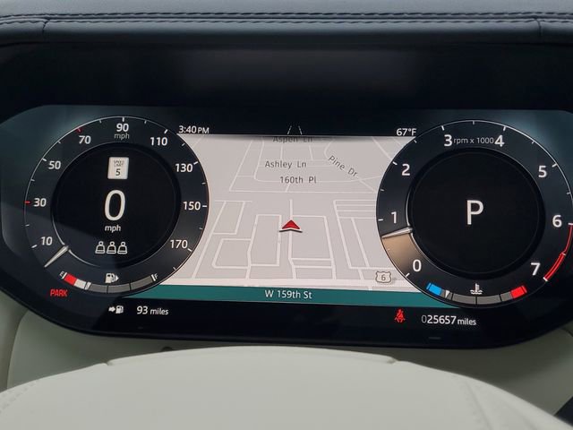 Certified 2024 Land Rover Range Rover SE image 23