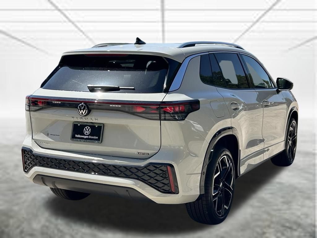 New 2026 Volkswagen Tiguan SEL R-Line AWD/4WD image 5