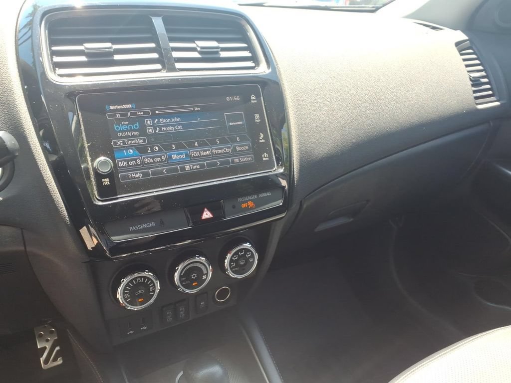 Used 2018 Mitsubishi Outlander Sport SEL FWD image 26