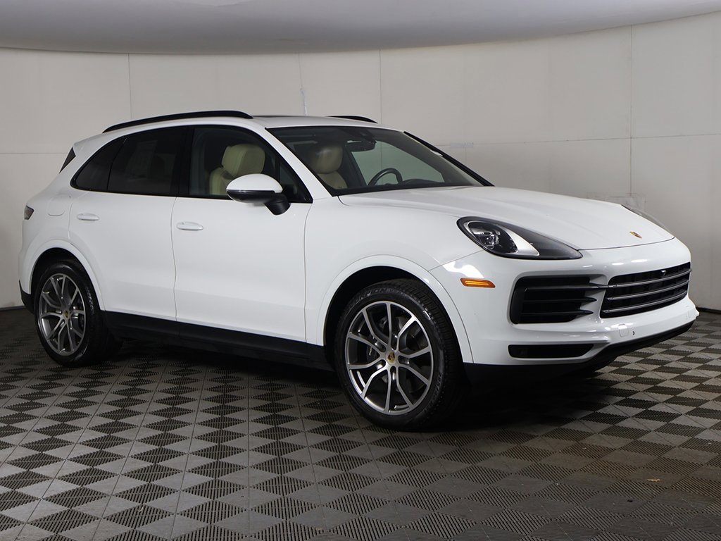 Used 2023 Porsche Cayenne Platinum Edition image 51