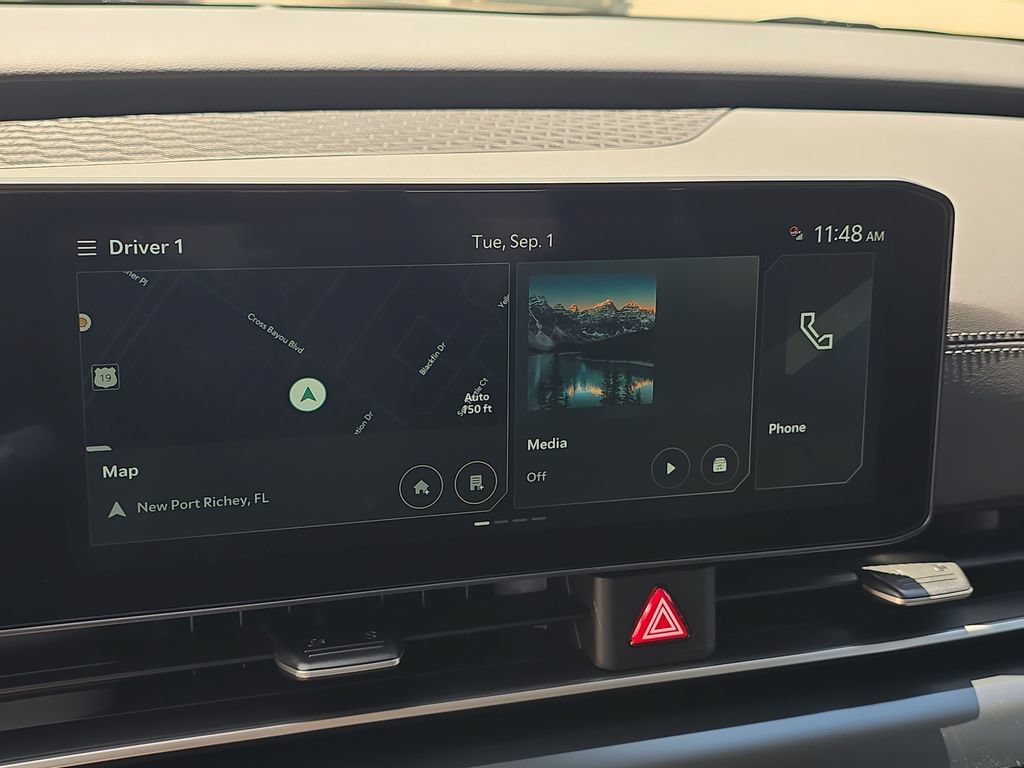 New 2027 Kia Carnival FWD image 22