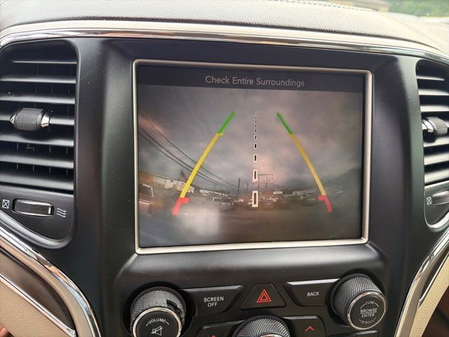 Used 2014 Jeep Grand Cherokee Overland w/ Advanced Technology Group AWD/4WD image 26
