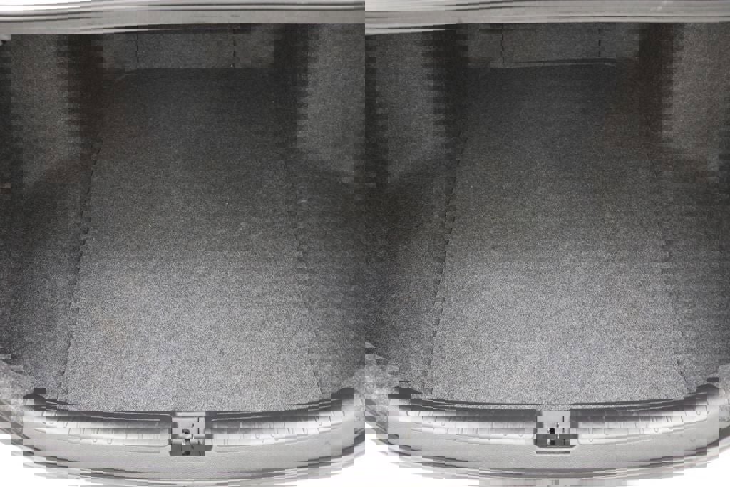 Used 2018 Honda Accord Touring image 35