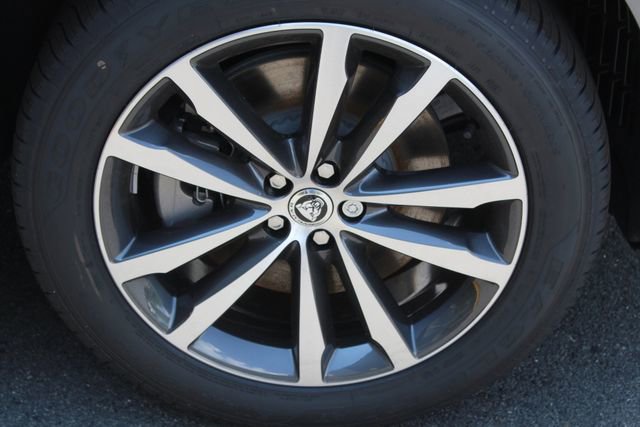 New 2026 Jaguar F-PACE R-Dynamic S image 8