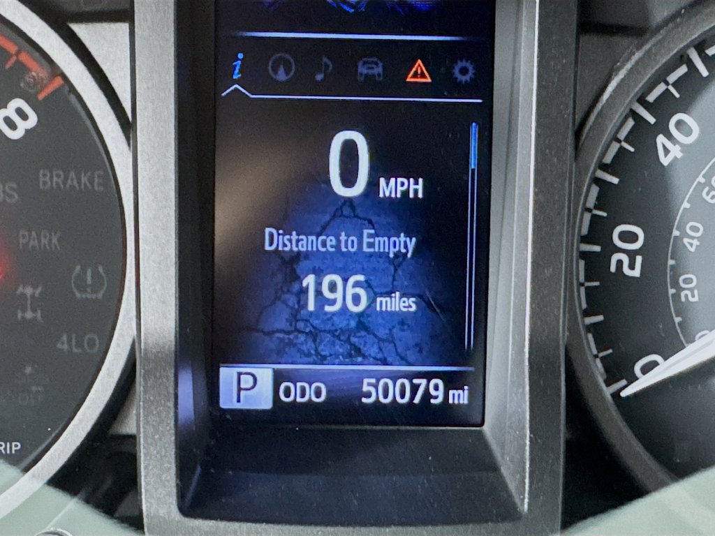 Used 2020 Toyota Tacoma TRD Off-Road w/ Technology Package AWD/4WD image 22