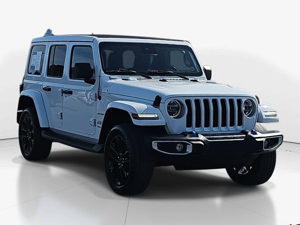 Used 2022 Jeep Wrangler Unlimited Sahara w/ Cold Weather Group image 2
