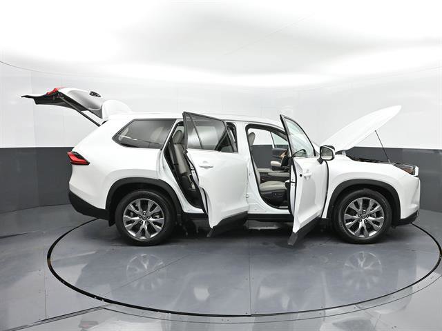 Used 2024 Toyota Grand Highlander Limited image 55