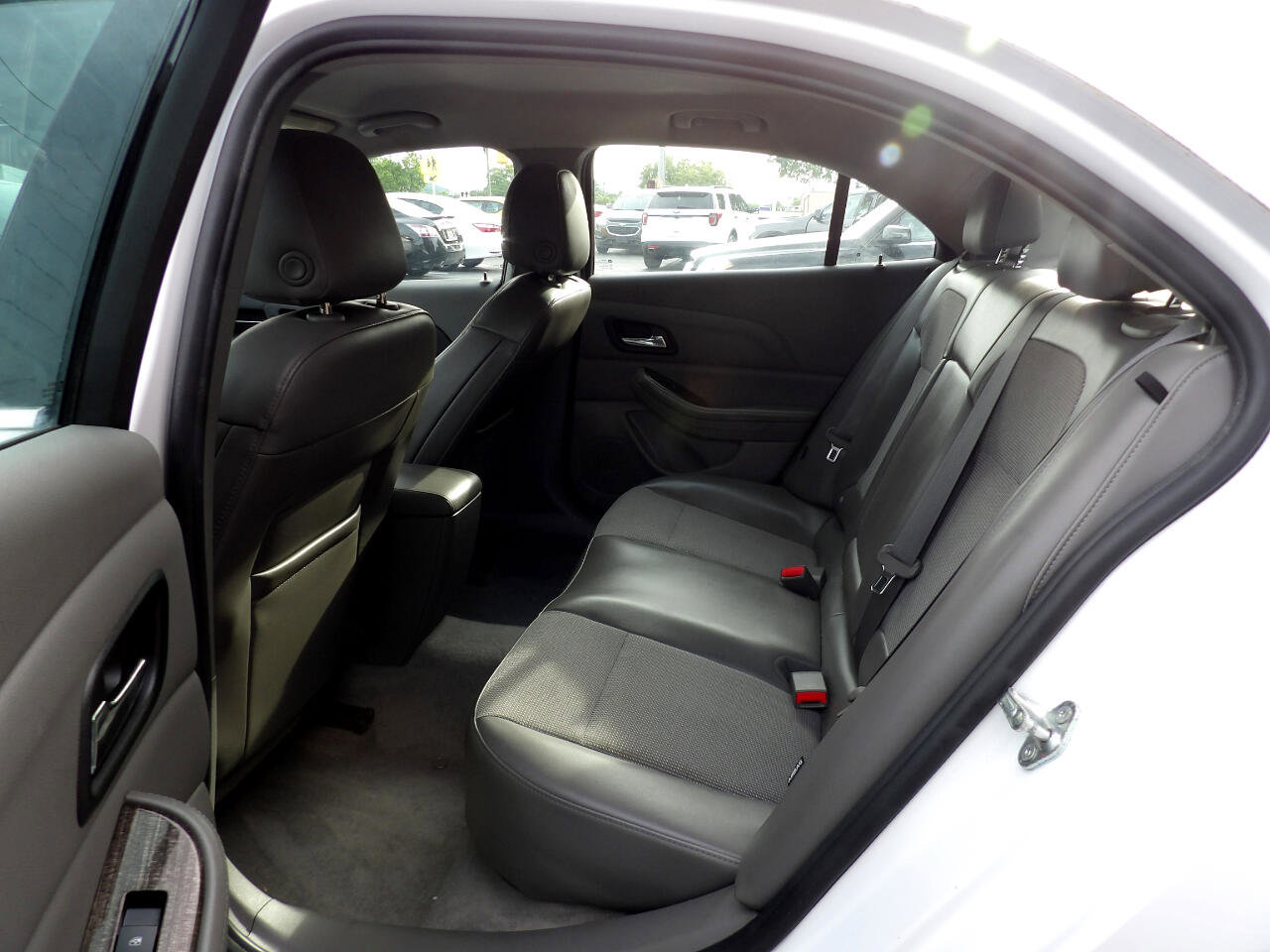 Used 2015 Chevrolet Malibu LT w/ Power Convenience Package image 16