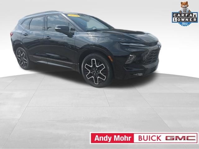 Used 2024 Chevrolet Blazer RS w/ Driver Confidence II Package FWD image 3