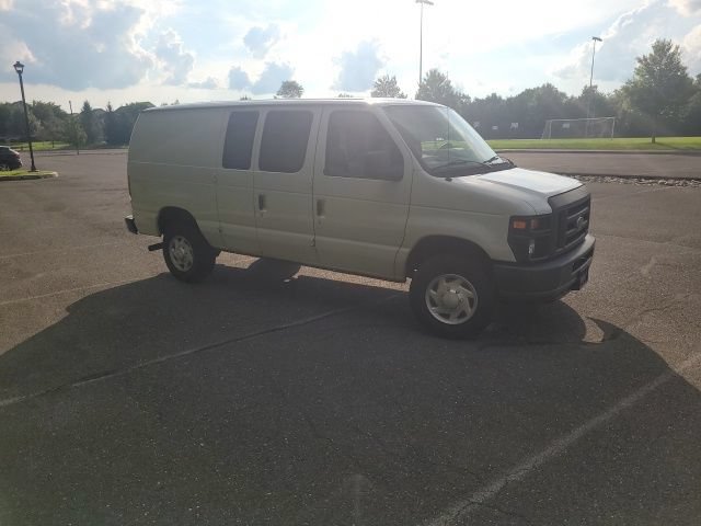 Used 2014 Ford E-350 and Econoline 350 Super Duty RWD image 9