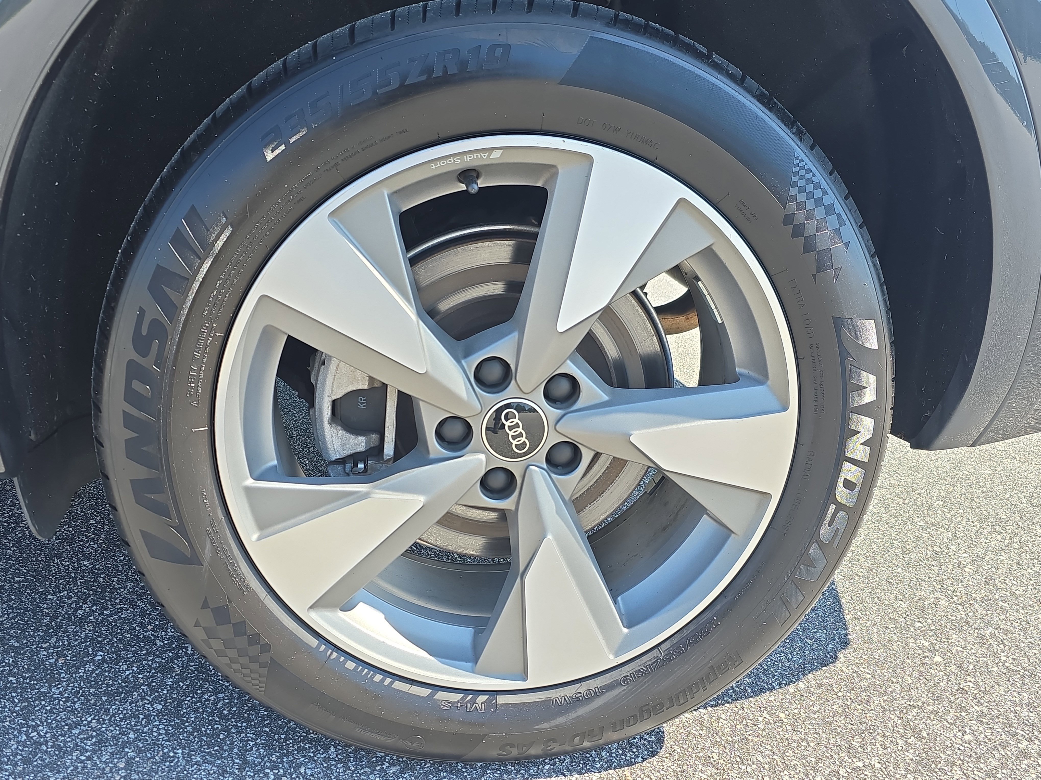 Used 2023 Audi Q5 2.0T Premium Plus w/ Premium Plus Package image 32