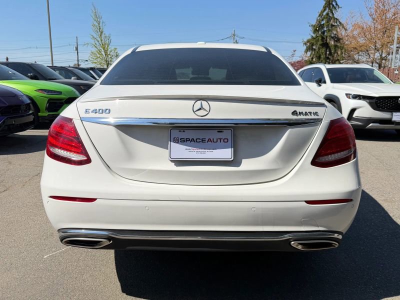 Used 2018 Mercedes-Benz E 400 4MATIC Sedan image 7