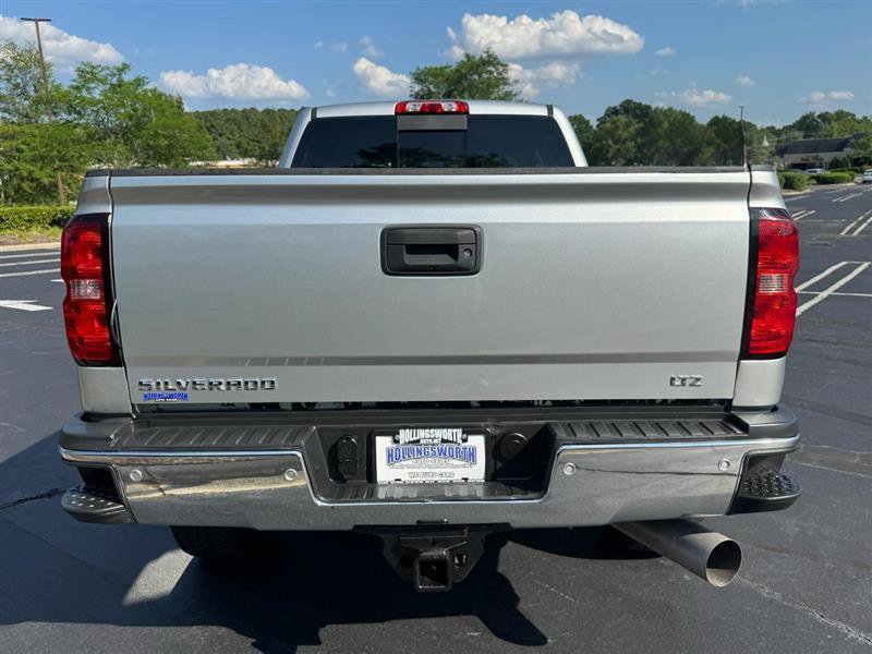 Used 2019 Chevrolet Silverado 2500 LTZ w/ Duramax Plus Package AWD/4WD image 4