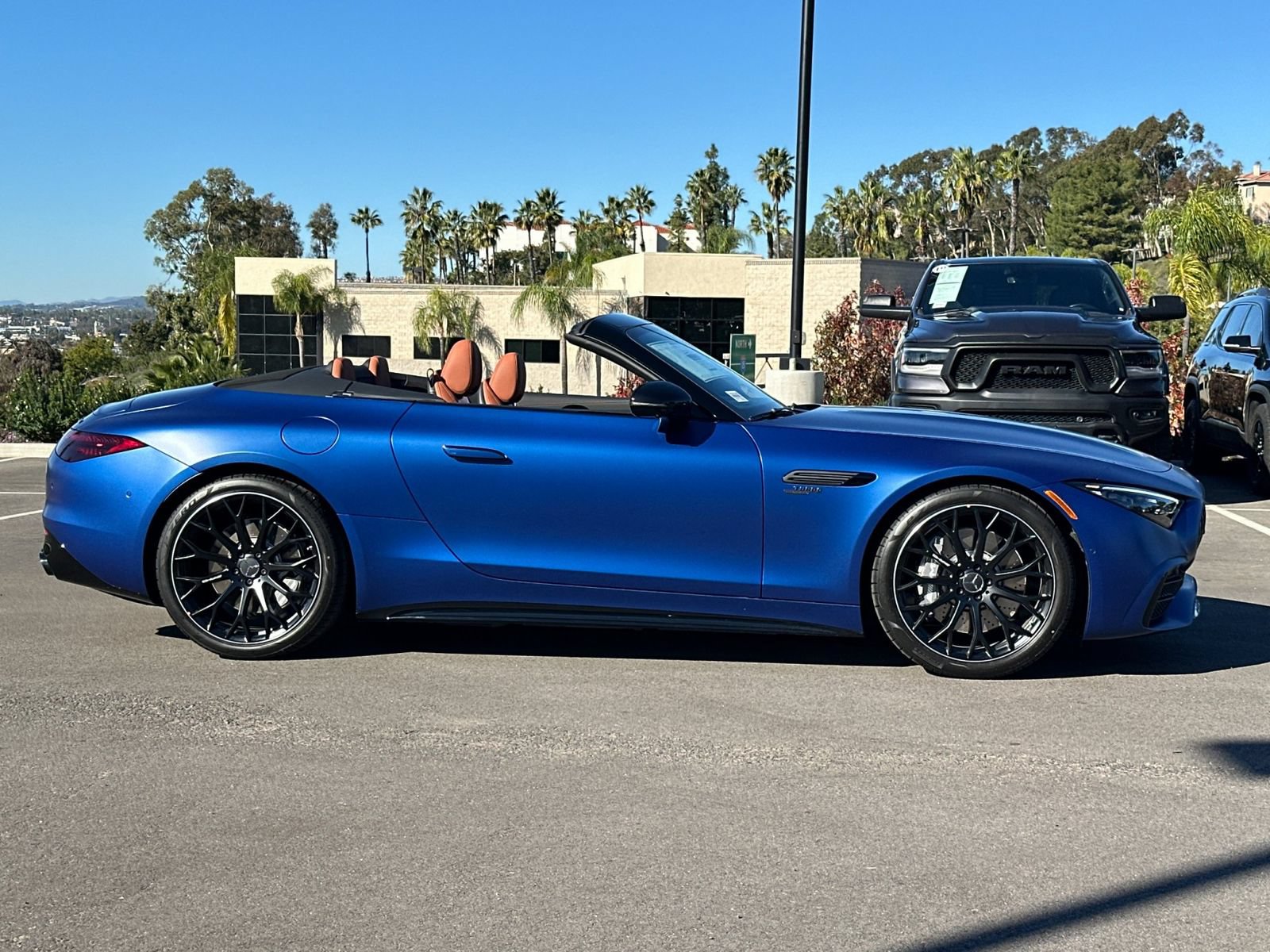 New 2026 Mercedes-Benz SL 43 AMG image 2